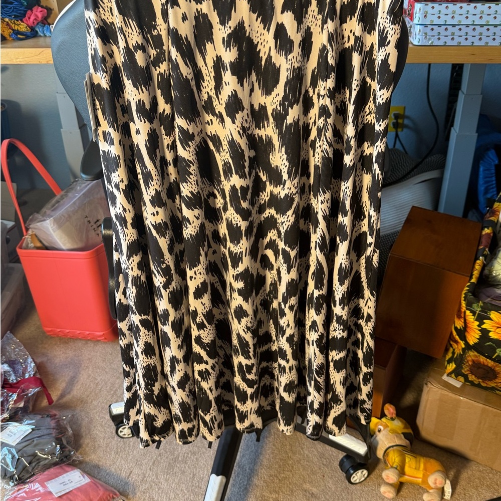 LulaRoe Jennifer Chic Black and Cream Patterned Skirt